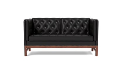 Fredericia EJ315 Sofa 153 cm, 2-seter. Velg tekstil og treverk.