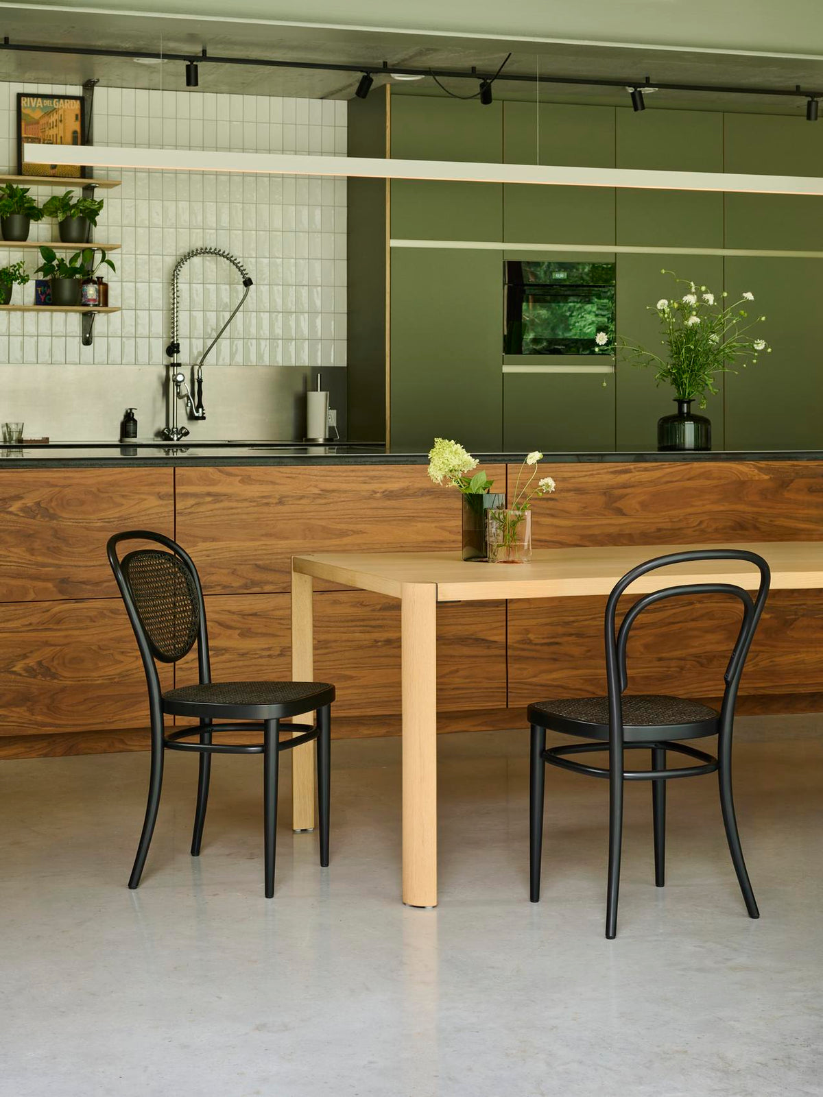 Thonet 215 stol i miljø