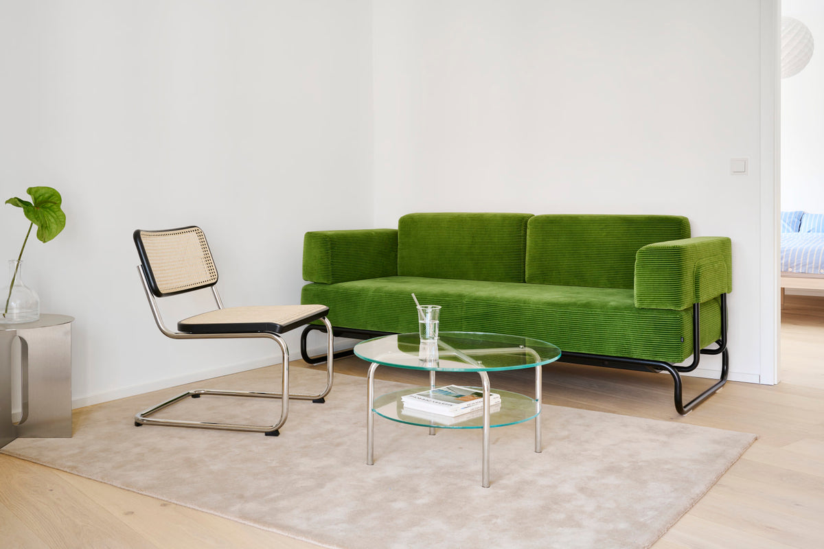 Thonet S 32 L loungestol ved sofa