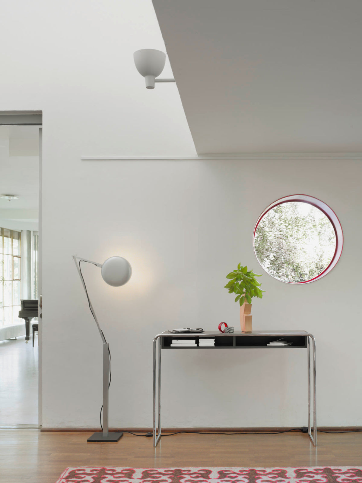 Thonet B 108 i entré