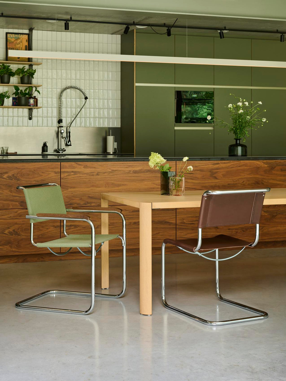 Thonet S 34 armstol i miljø