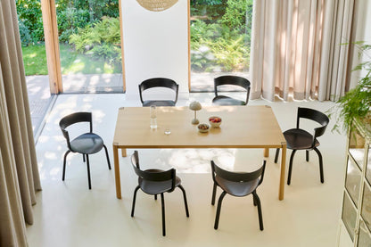 Thonet 404 F armstol i miljø