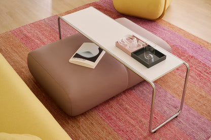 Thonet 2002 H puff med sidebord