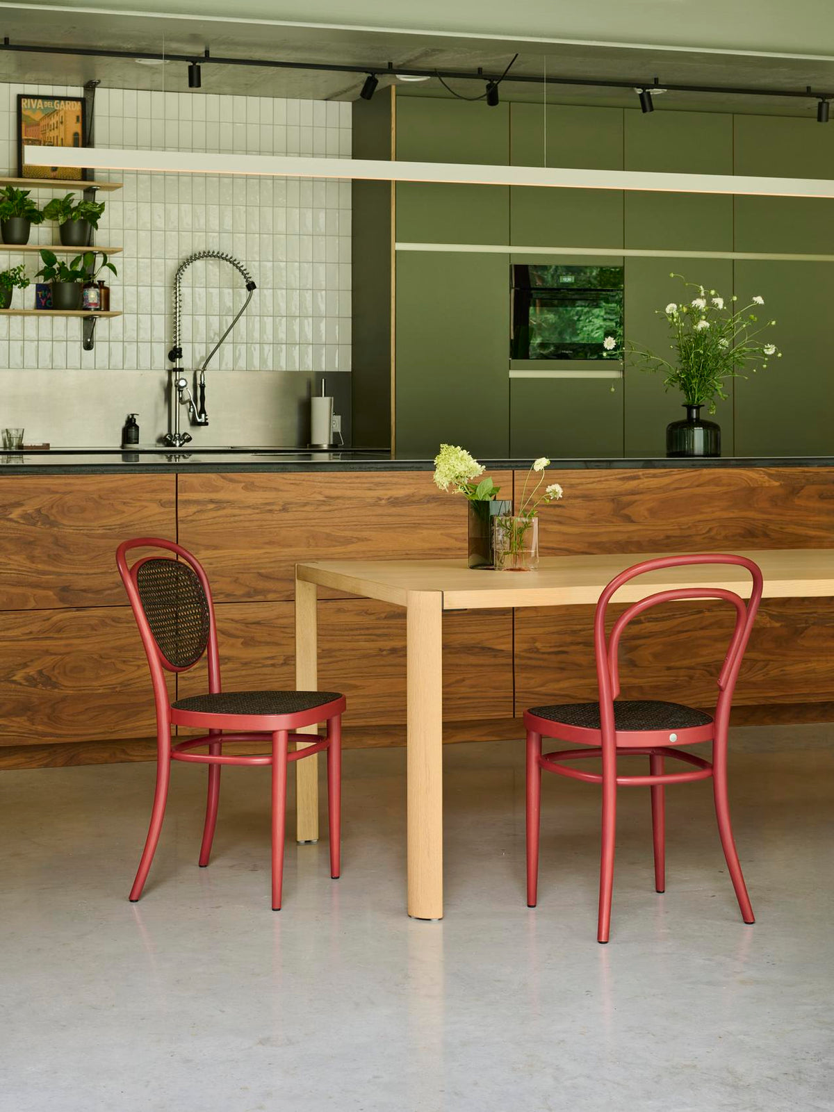Thonet 215 stol i miljø