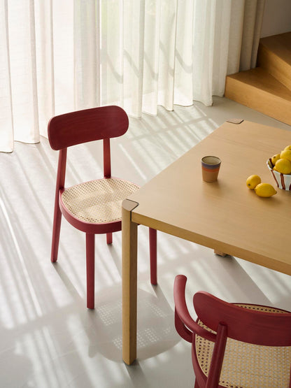 Thonet 118 F armstol i miljø