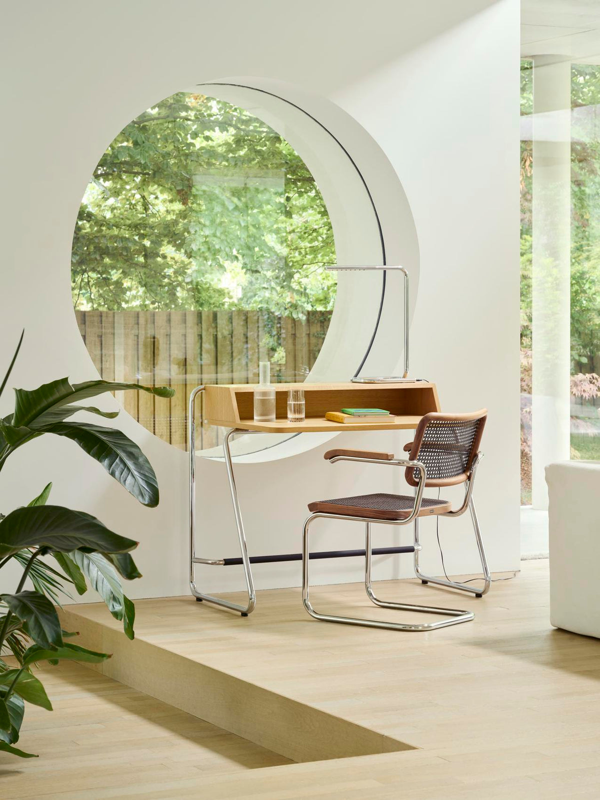 Thonet S 1200 skrivebord
