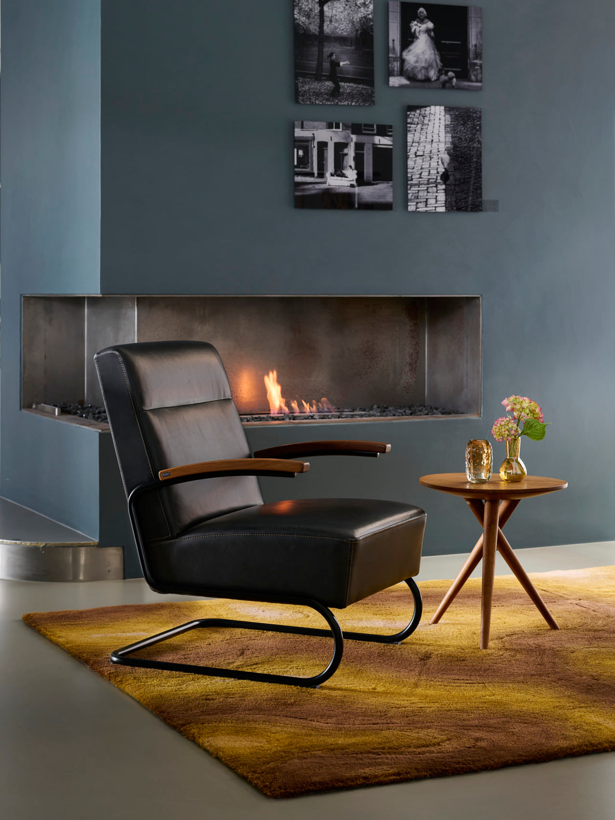 Thonet S 412 med sidebord