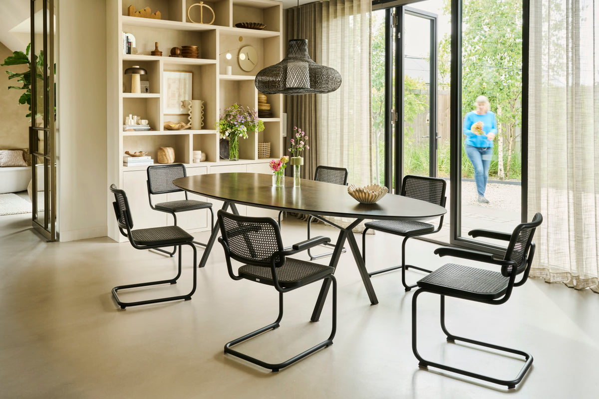Thonet S 32 V / S 64 V Edition Herkner i miljø