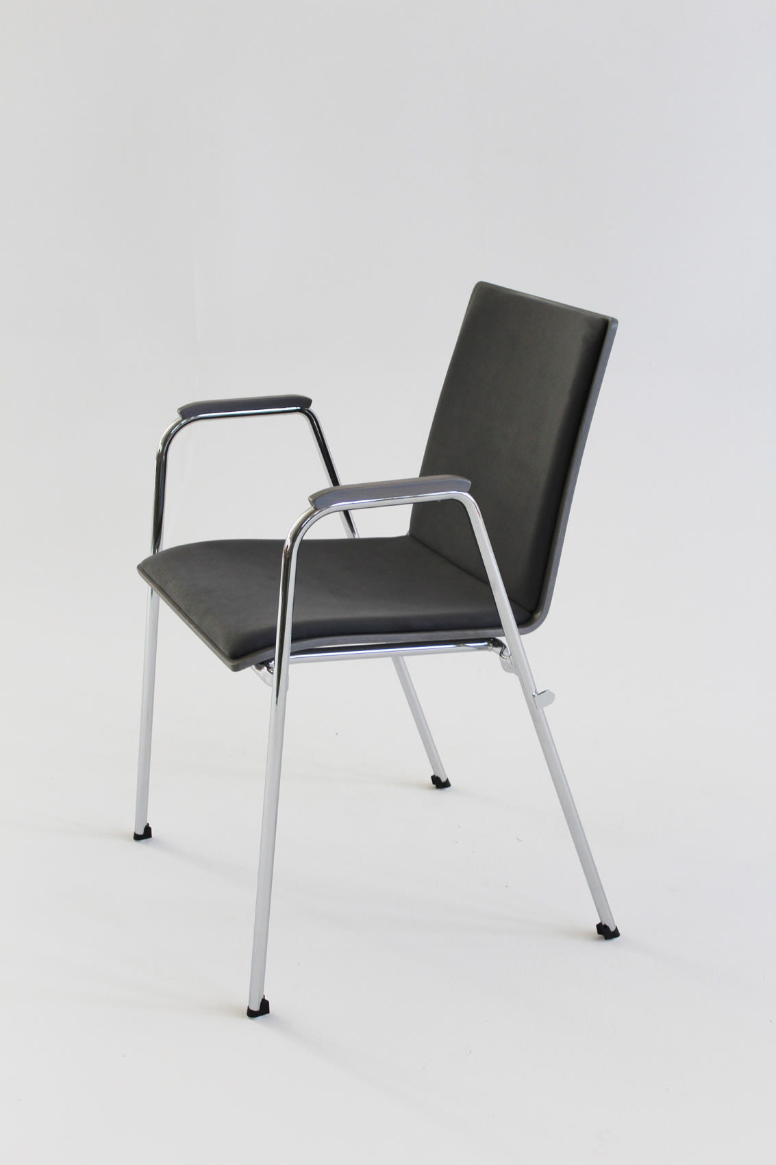 Thonet S 262 F armstol – S 262/A PF
