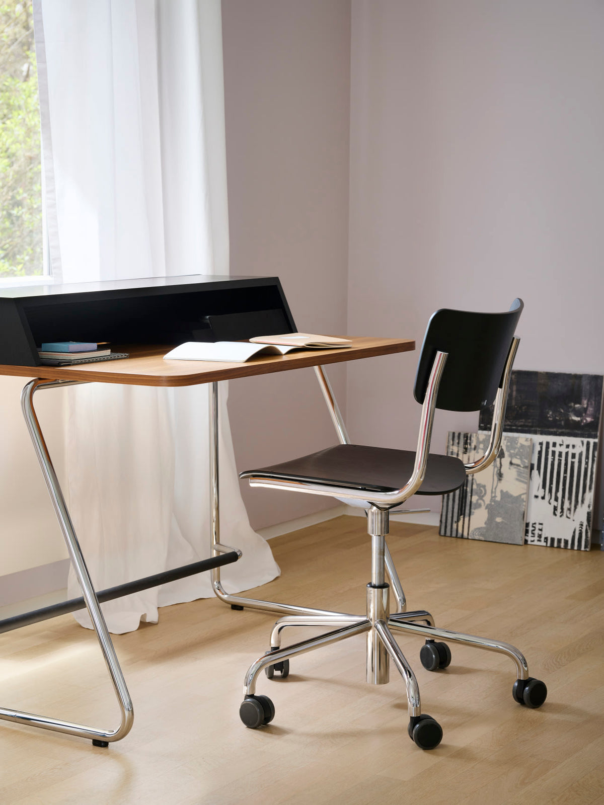 Thonet S 43 DR kontorstol i miljø