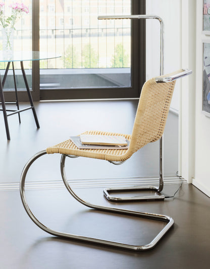 Thonet S 533 ved bord