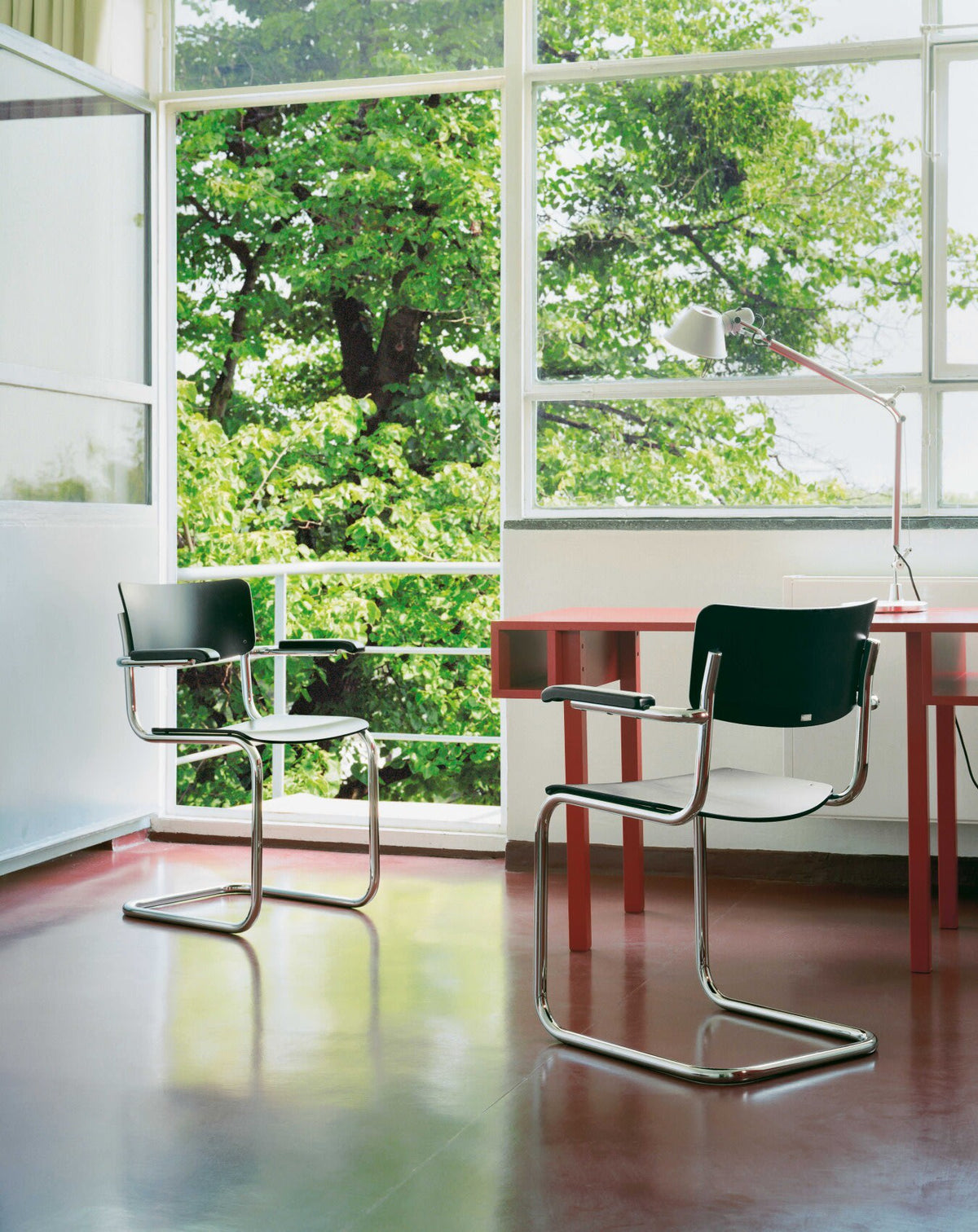 Thonet S 43 F armstol i miljø