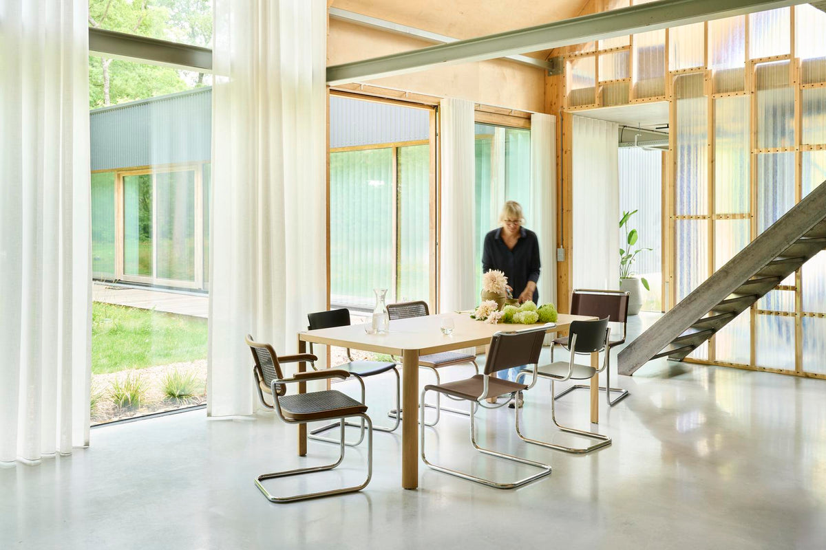 Thonet S 33 stol i miljø