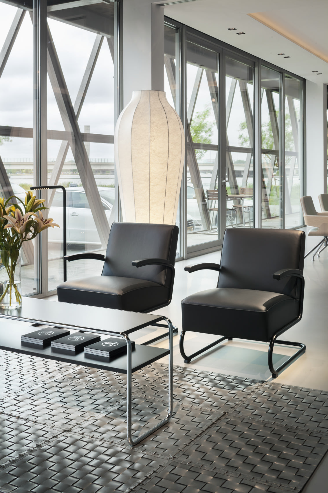 Thonet B 10 i showroom