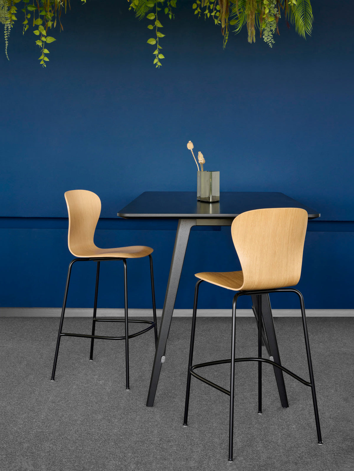 Thonet 1510 høyt bord