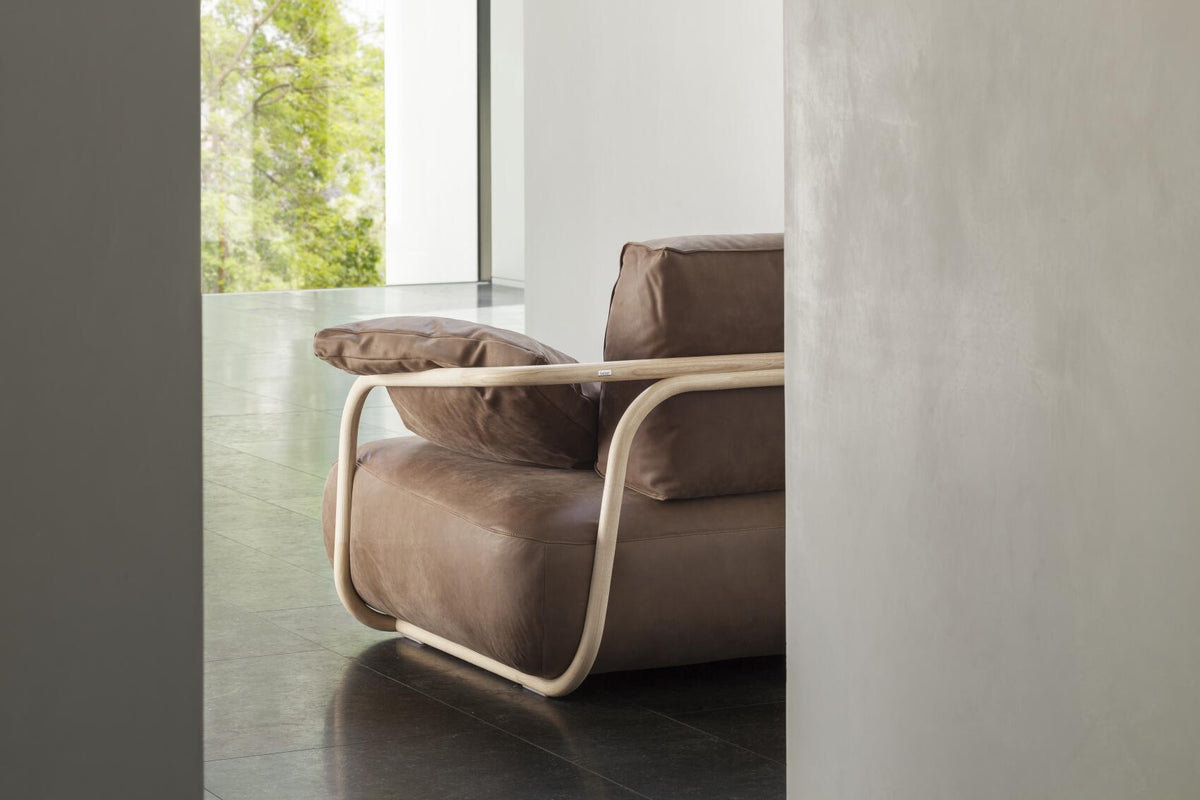 Thonet 2001 i brunt lær