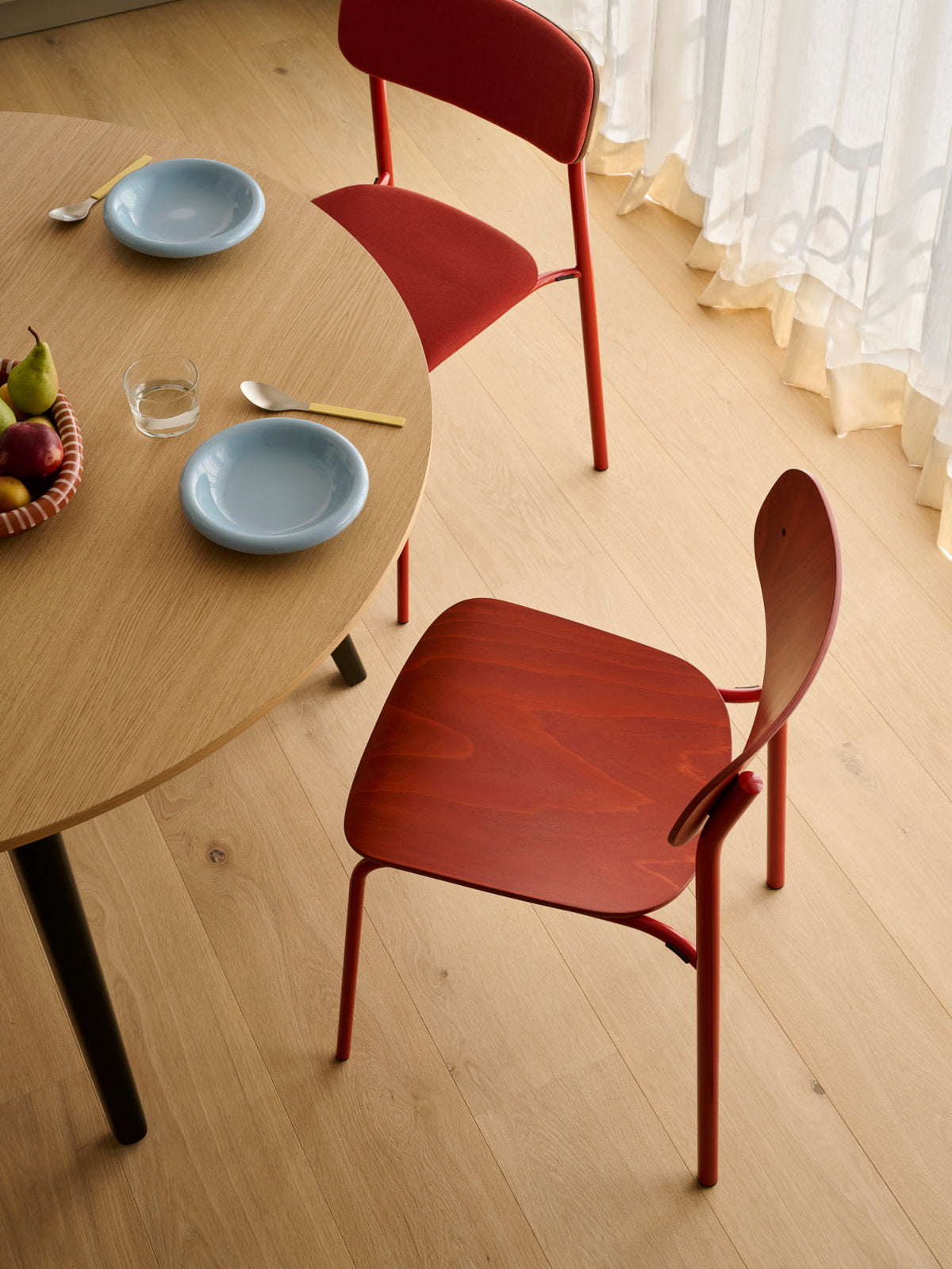 Thonet S 243 stol i miljø