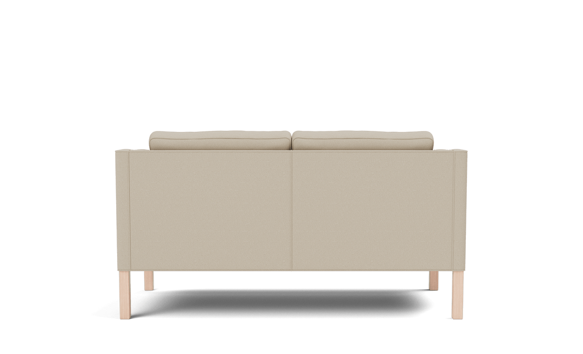 Fredericia Mogensen 2212 Sofa 158 cm, 2-seter. Velg tekstil og treverk