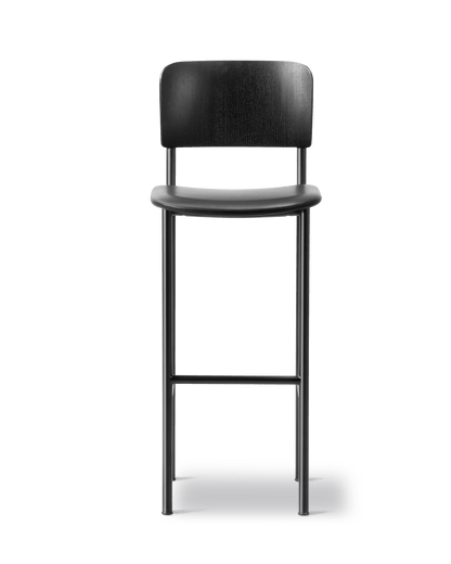 Fredericia Plan Barstool setepolstret. Velg tekstil og treverk