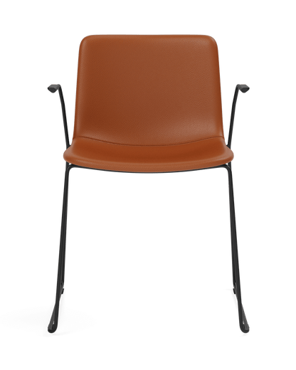 Fredericia Pato Sledge Armchair fullpolstret. Velg tekstil