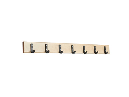 Essem Design Kroklist 1 knaggrekke – sorte kroker. Velg farge og lengde.