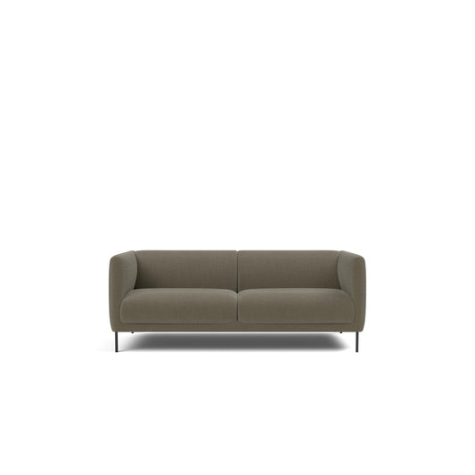 Fredericia Konami Sofa 188 cm, 2-seter. Velg tekstil og understell