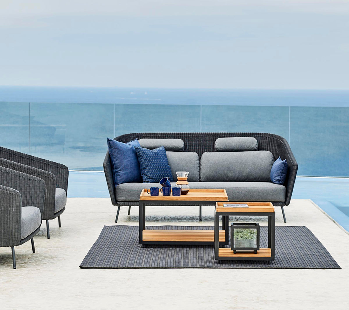 Cane-line Level sofabord 48×48 cm, lava grey aluminium – miljøbilde 1
