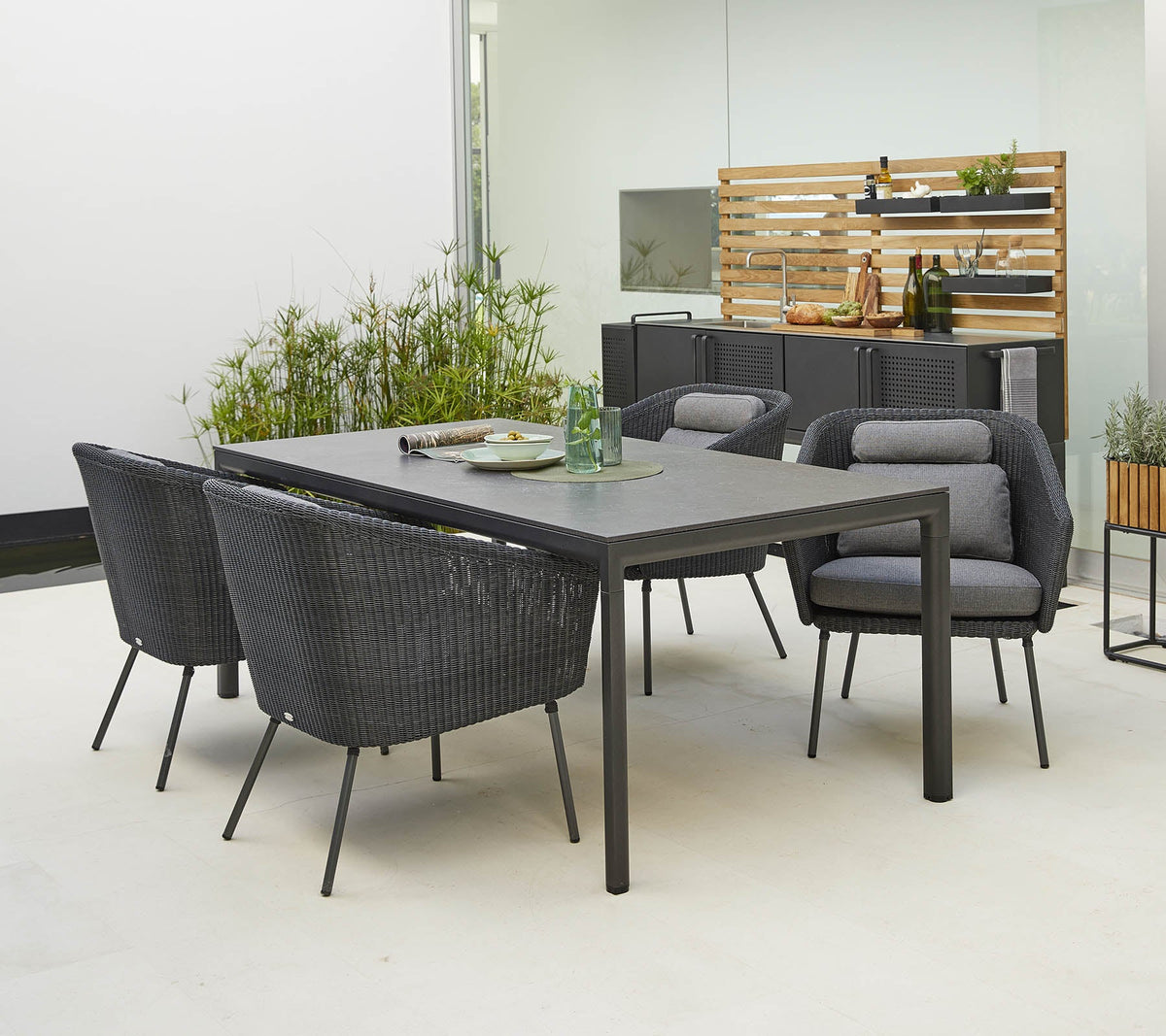 Cane-line Drop spisebord 200×100 cm – miljøbilde