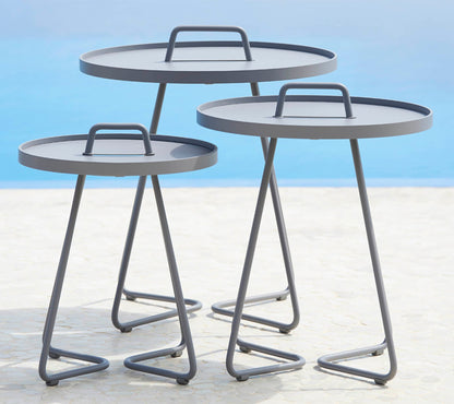 Cane-line On-the-move sidebord stor Ø 52 cm, aluminium – miljøbilde 1