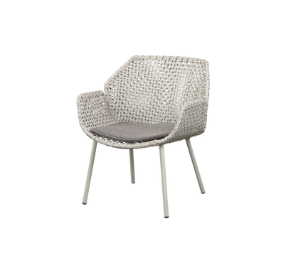 Cane-line Vibe loungestol – Sand/dark sand, small cross peel Weave / Dark grey, Wove