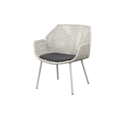 Cane-line Vibe loungestol – Sand/dark sand, small cross peel Weave / Black, Natté