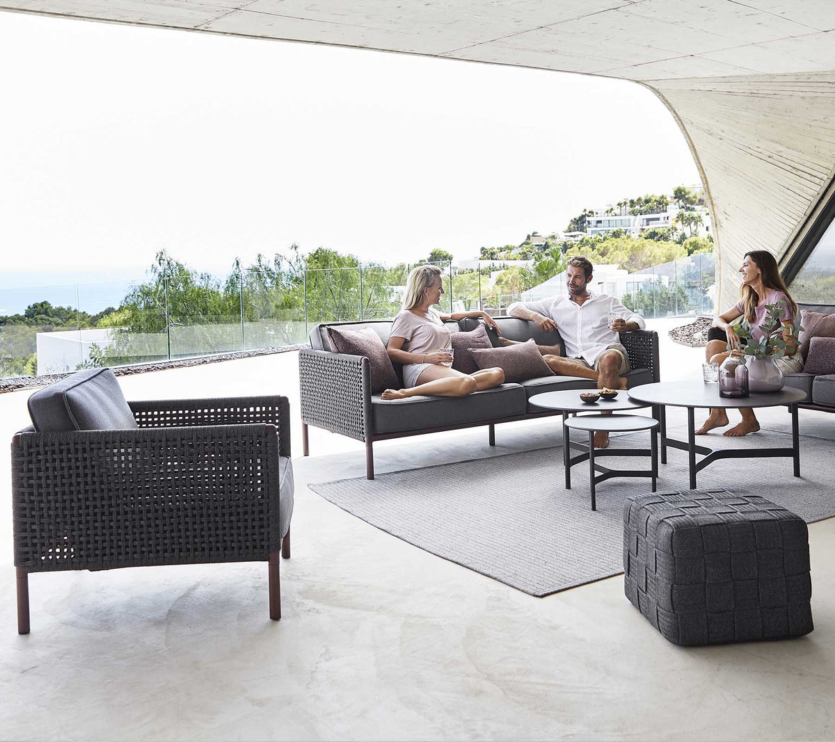 Cane-line Encore 3-seter sofa – miljøbilde