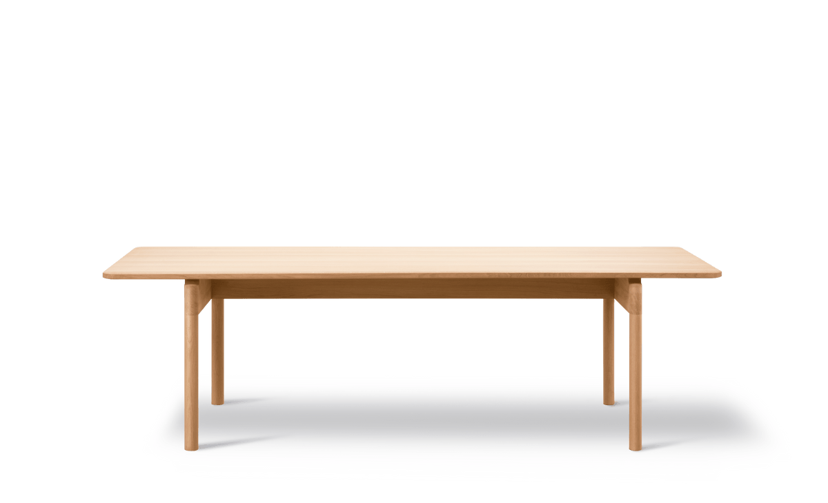 Fredericia Post Table 270 × 100 cm. Velg treverk.