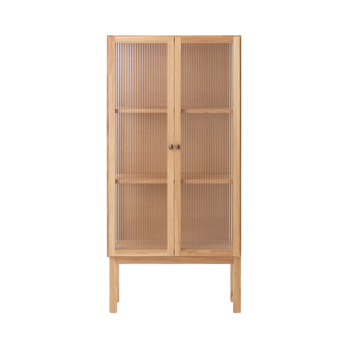 Audo Copenhagen Curiosity Cabinet vitrineskap. Velg modell