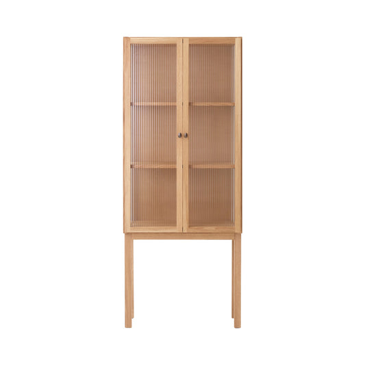 Audo Copenhagen Curiosity Cabinet vitrineskap. Velg modell