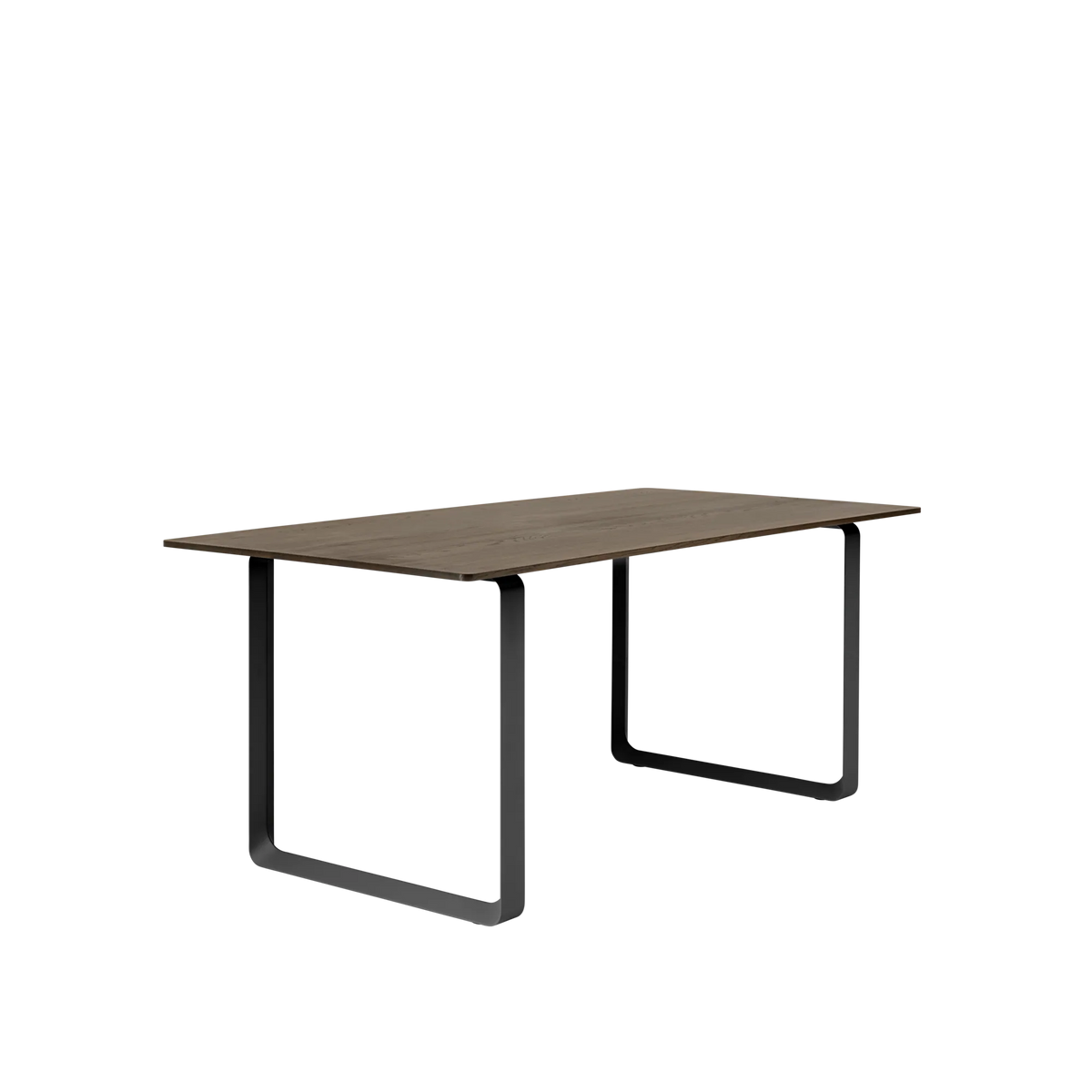 Muuto 70/70 spisebord. Velg størrelse og utførelse