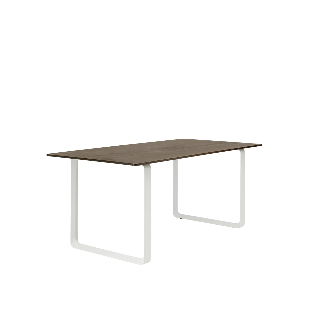 Muuto 70/70 spisebord. Velg størrelse og utførelse
