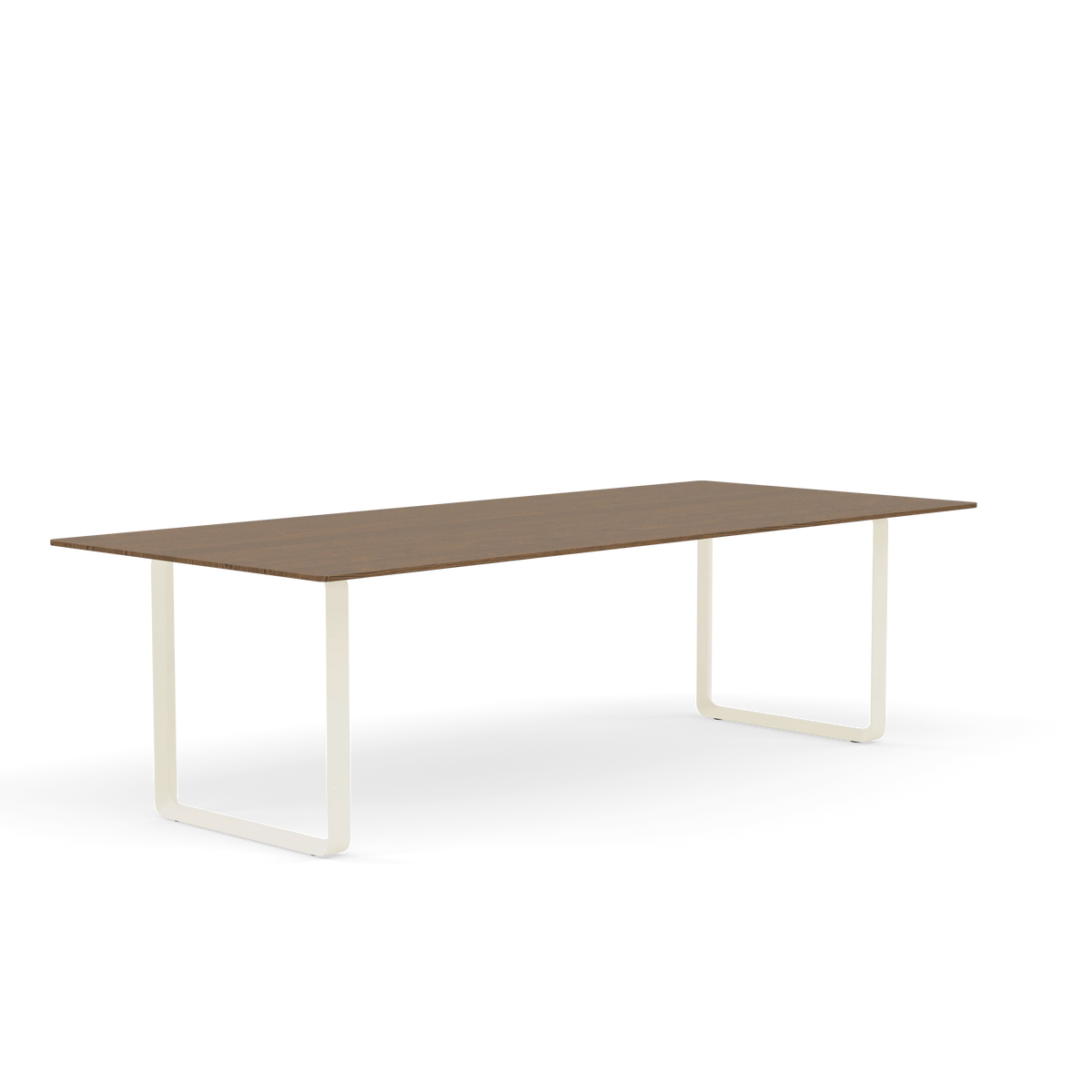 Muuto 70/70 spisebord. Velg størrelse og utførelse.