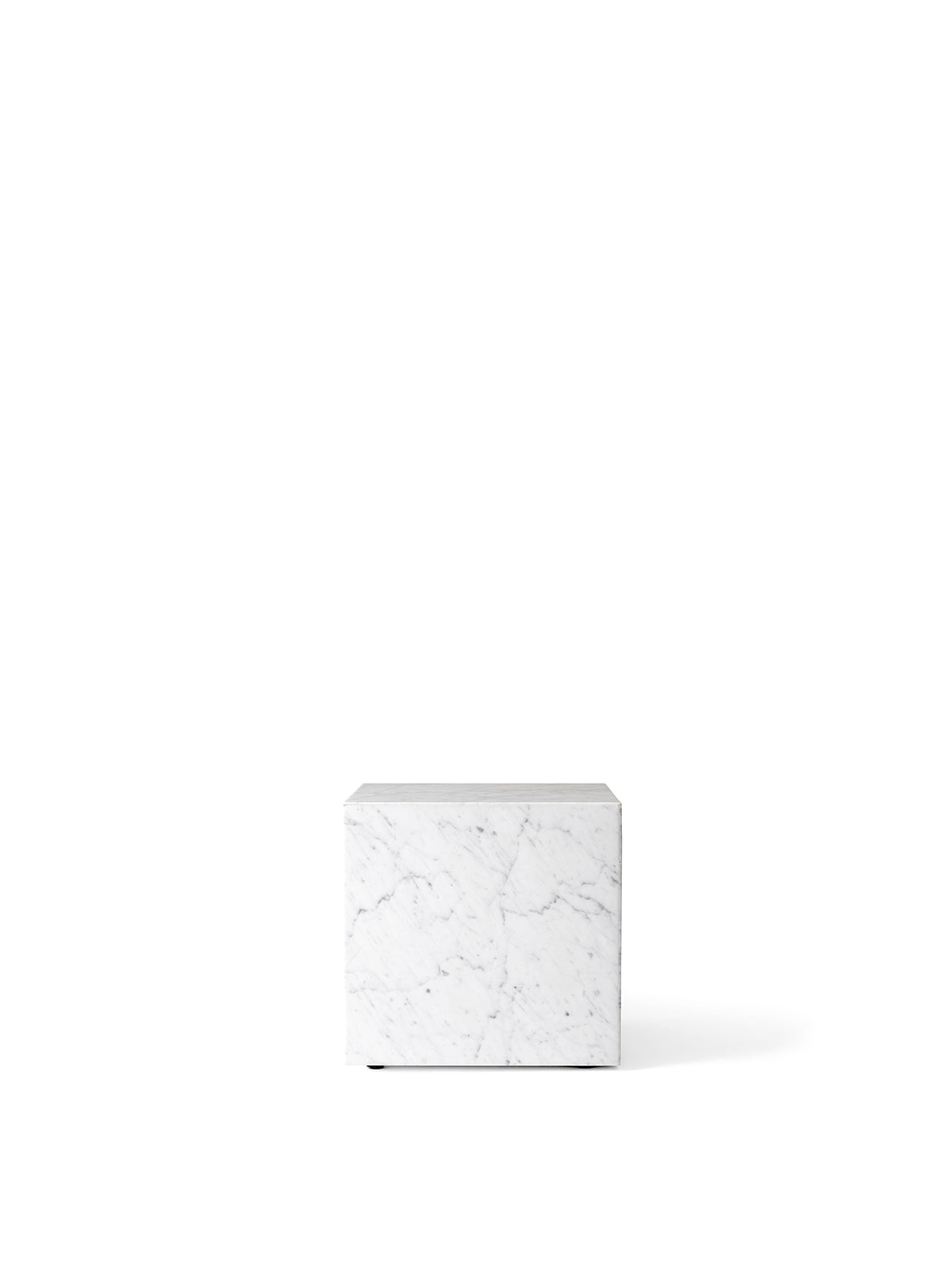 Audo Copenhagen Plinth Cubic sidebord. Velg stein