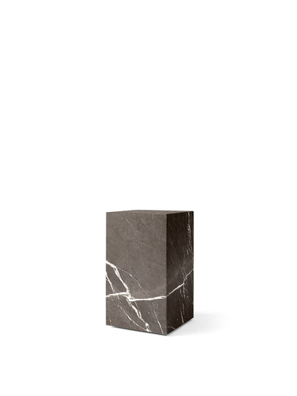 Audo Copenhagen Plinth Tall sidebord. Velg stein