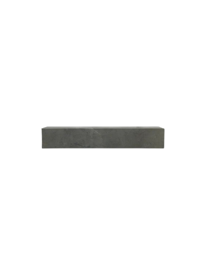 Audo Copenhagen Plinth Shelf vegghylle. Velg stein