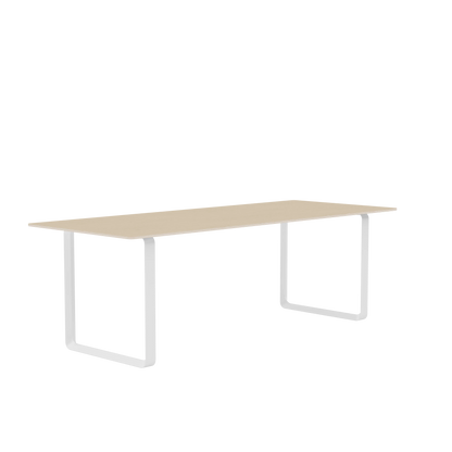 Muuto 70/70 spisebord. Velg størrelse og utførelse.