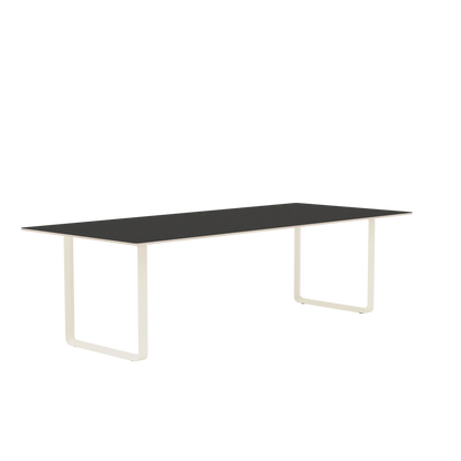 Muuto 70/70 spisebord. Velg størrelse og utførelse.
