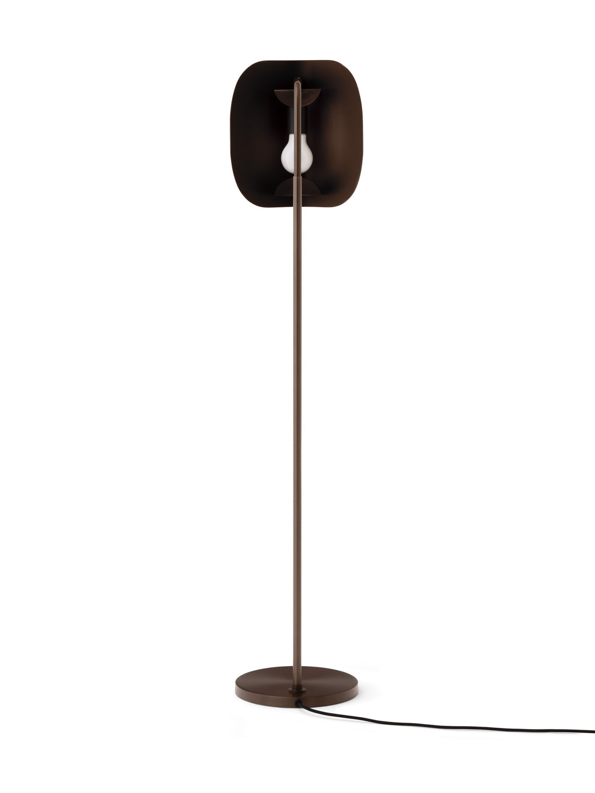 Audo Copenhagen Wing Floor Lamp gulvlampe. Velg farge