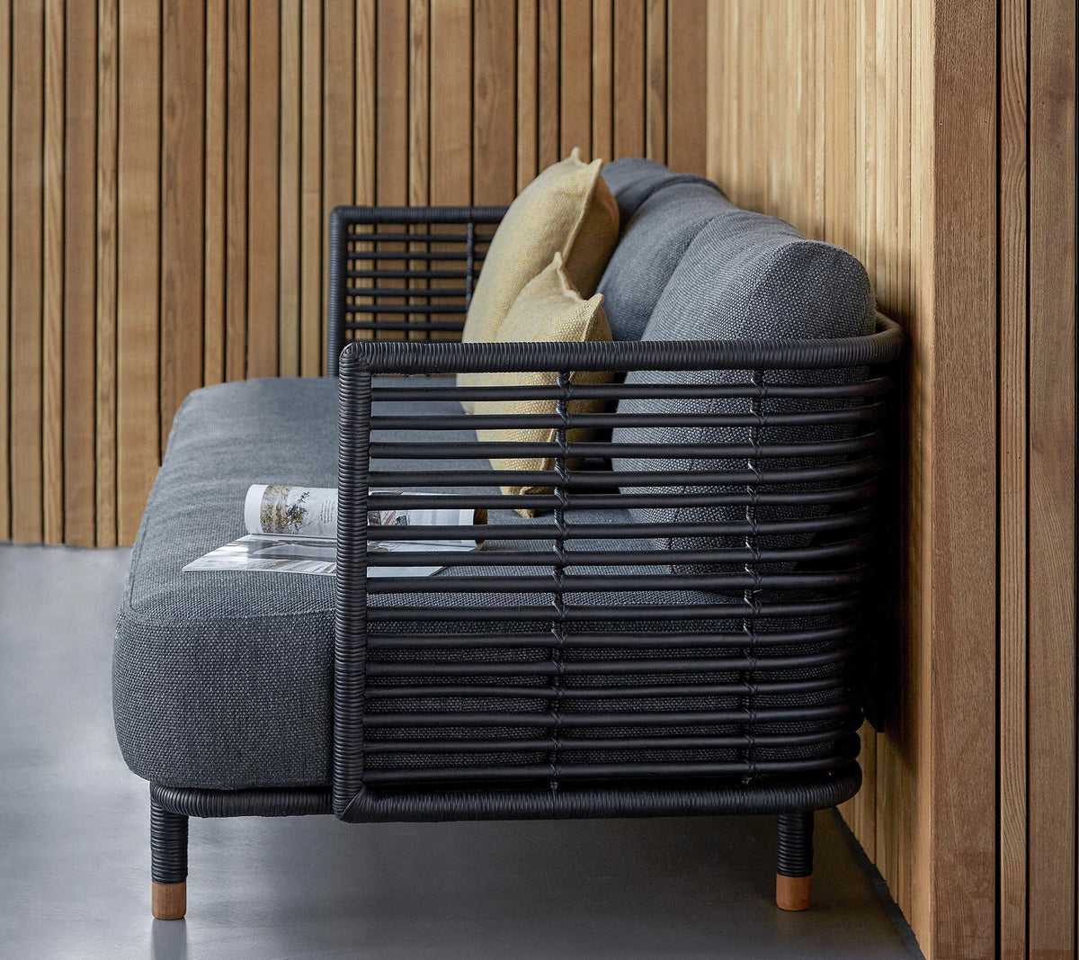 Cane-line Sense 3-seter sofa, Black rotting, indoor