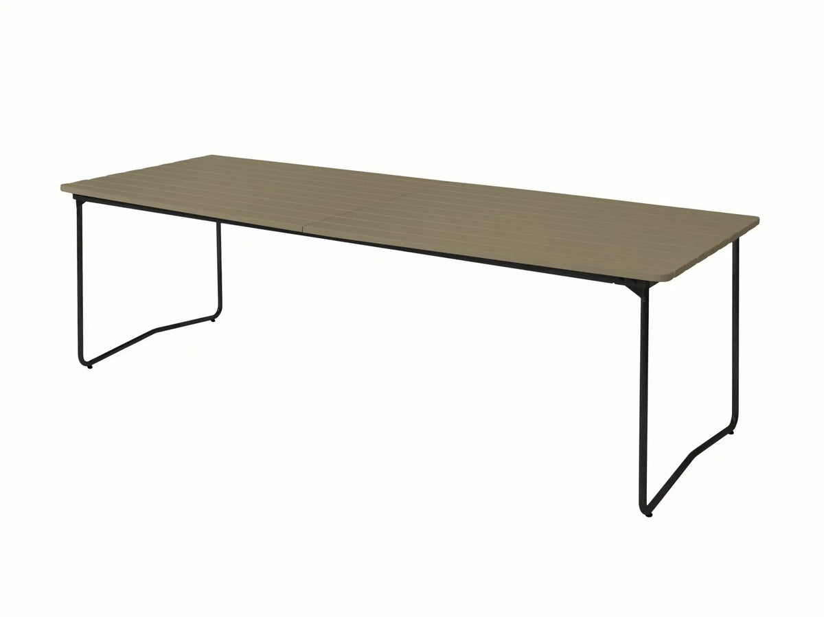 Grythyttan Bord B31 230 cm spisebord. Velg treverk og understell.