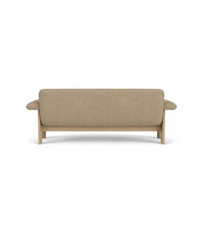 Audo Copenhagen Brasilia Sofa sofa. Velg tekstil og treverk