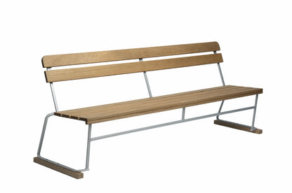Grythyttan Sofa 5 hagesofa. Velg treverk og understell.