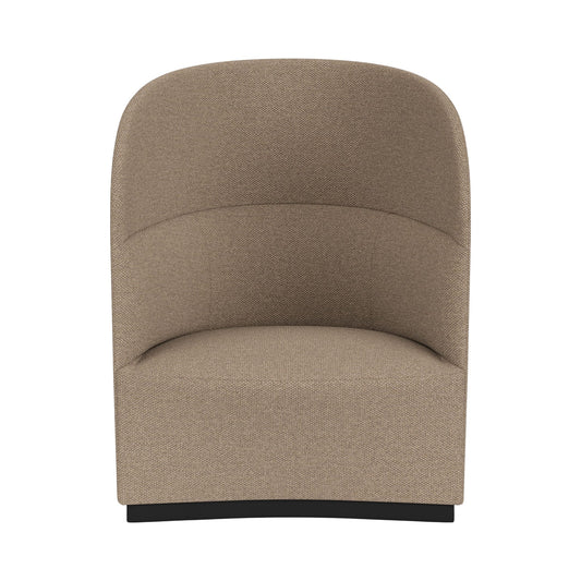 Audo Copenhagen Tearoom Lounge Chair lenestol, fullpolstret. Velg tekstil og modell