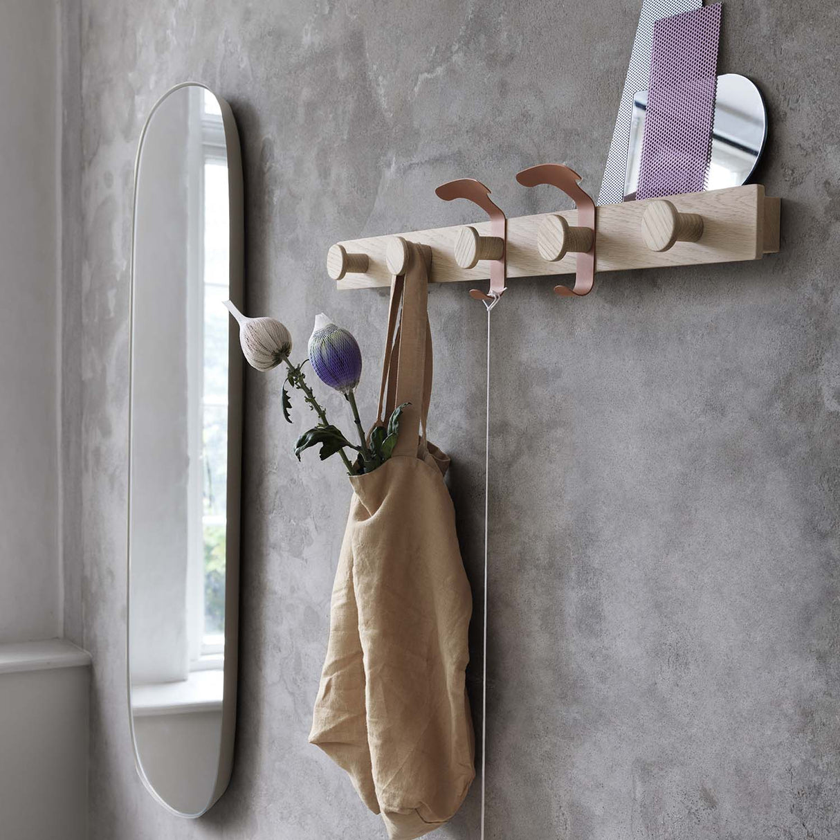 Muuto Avail Coat Rack i ulike farger. Bestillingsvare.
